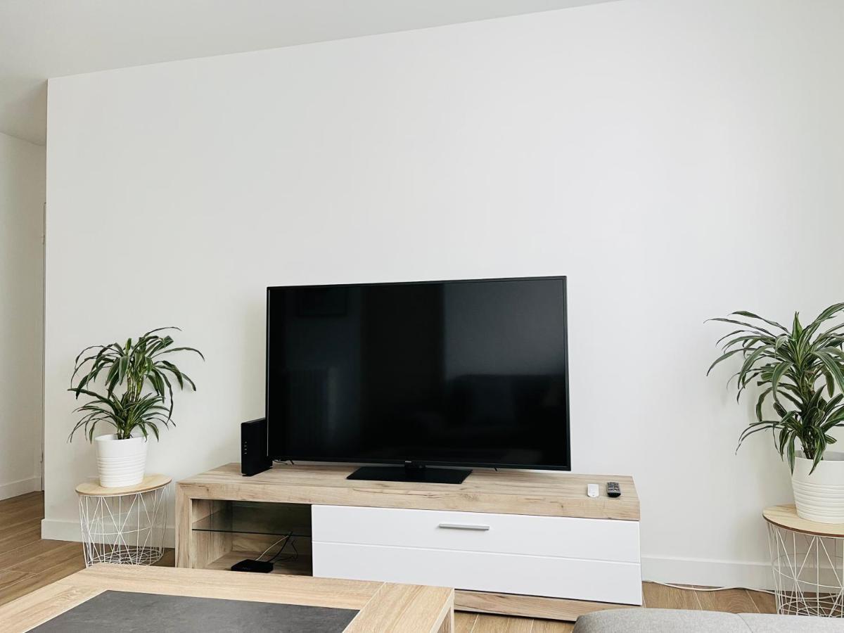 Appartement Spacieux Clichy-sous-Bois Exterior photo