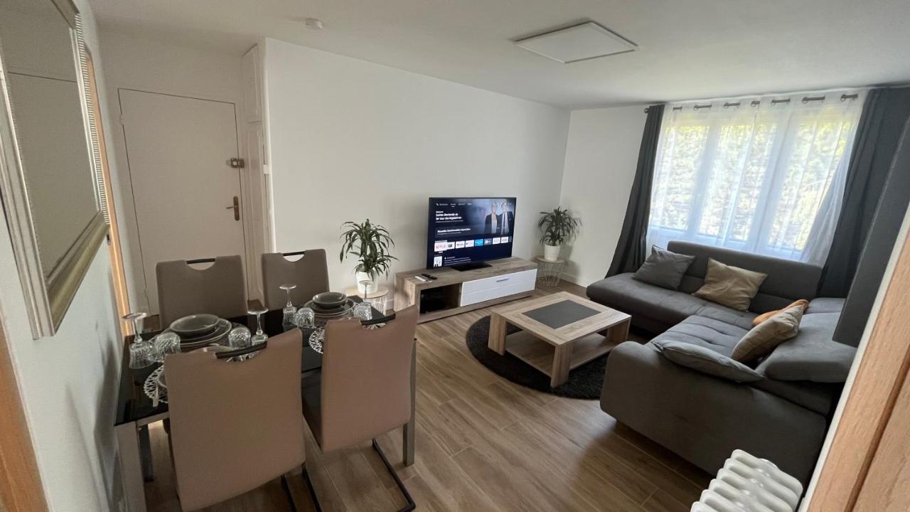 Appartement Spacieux Clichy-sous-Bois Exterior photo