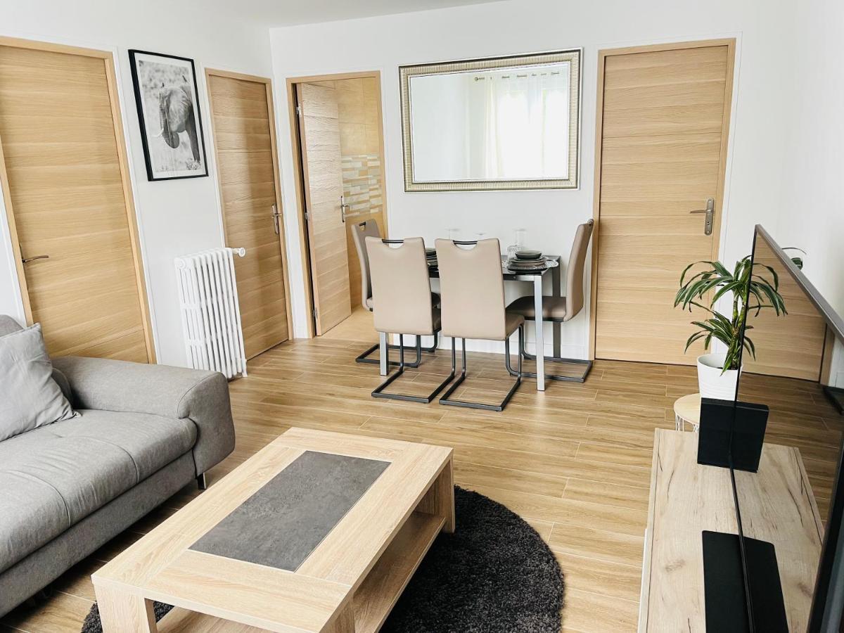 Appartement Spacieux Clichy-sous-Bois Exterior photo
