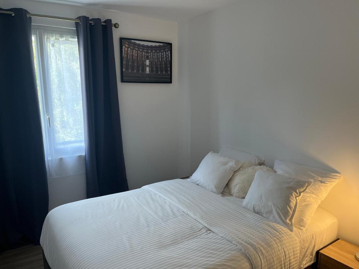 Appartement Spacieux Clichy-sous-Bois Exterior photo