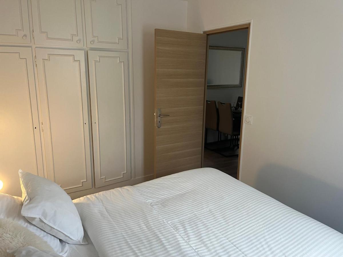 Appartement Spacieux Clichy-sous-Bois Exterior photo